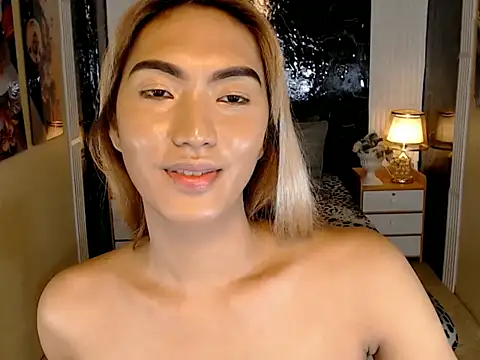 AthenaFLamia online show from November 30, 7:01 am