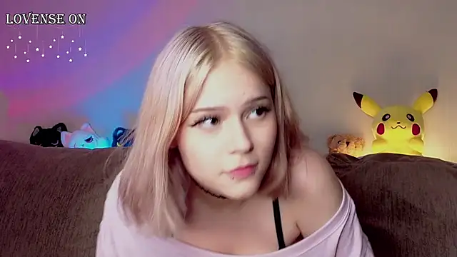 RavenKitten  online show from June 14, 2:46 am