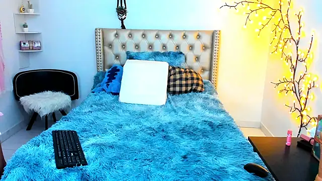 LenaStylesOA online show from October 15, 12:52 pm