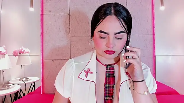sofiiacarson online show from August 4, 7:31 pm