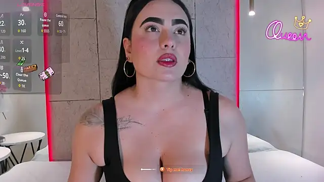sofiiacarson online show from July 17, 8:12 pm