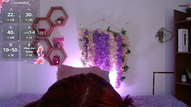 AuroraHans1 online show from August 9, 3:45 am