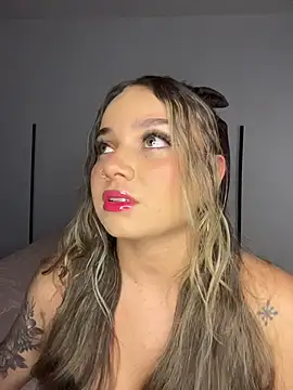 Snapshot of AnnyLopezzz_ chatting on October 17, 4:59 am AnnyLopezzz online show from October 17, 4:59 am