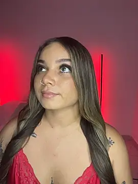 Snapshot of AnnyLopezzz_ chatting on October 13, 4:04 am AnnyLopezzz online show from October 13, 4:04 am