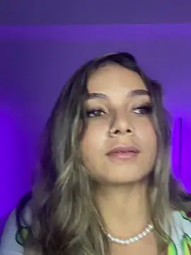 Snapshot of AnnyLopezzz_ chatting on September 13, 4:42 am AnnyLopezzz online show from September 13, 4:42 am