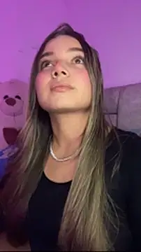 AnnyLopezzz  online show from January 18, 5:15 am