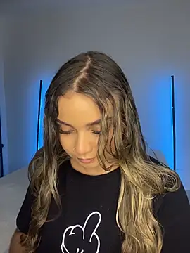 AnnyLopezzz  online show from October 25, 5:26 am