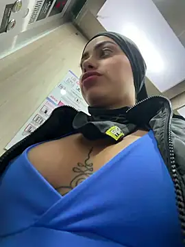 AlannaEvons online show from February 10, 8:12 pm