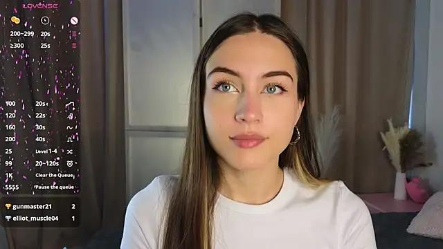 Moonlight1Sonata1 online show from September 19, 9:19 am