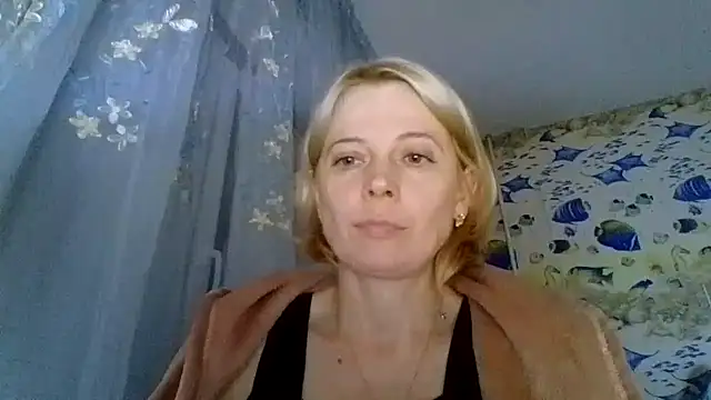 Snapshot of LiluXRose chatting on September 17, 8:18 pm LiluXRose online show from September 17, 8:18 pm