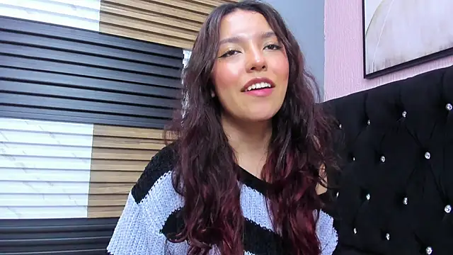 Elliecute online show from October 8, 2:32 pm