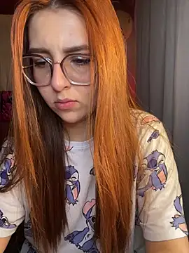 CoraVibes online show from February 13, 3:24 pm