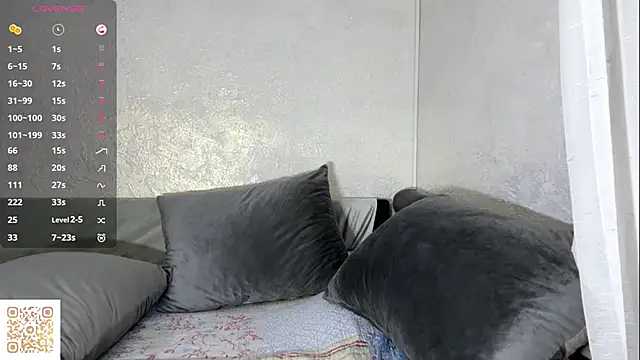 LezlieGreet online show from October 16, 7:00 am