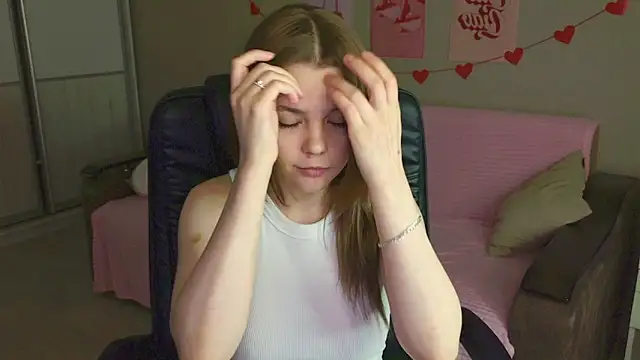 LeksaLove online show from May 7, 5:49 pm