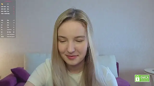 HongTomczak online show from July 23, 7:38 am