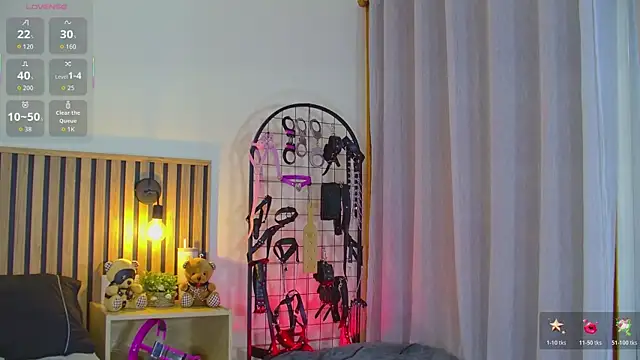 emma morales  online show from May 7, 1:26 pm