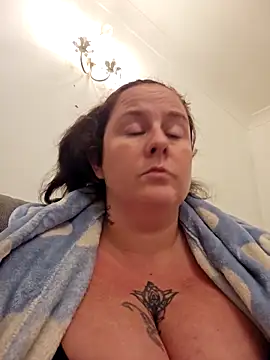 Snapshot of Biggtitz121 chatting on September 23, 8:40 pm Biggtitz121 online show from September 23, 8:40 pm
