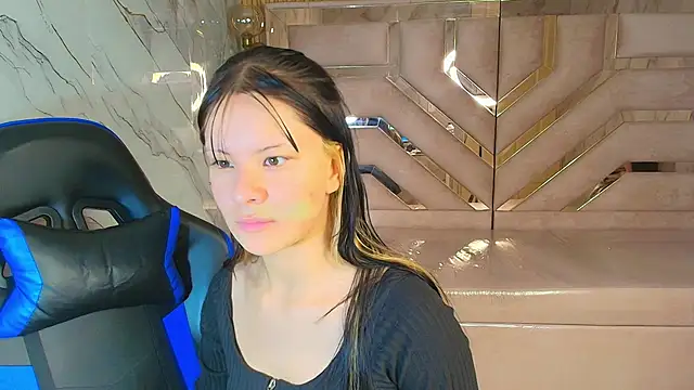 Snapshot of Nanncy_r_ chatting on October 9, 1:15 pm Nanncy r online show from October 9, 1:15 pm