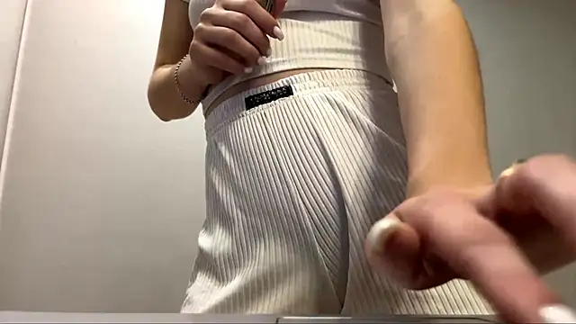 TianaWidell online show from September 29, 4:45 pm