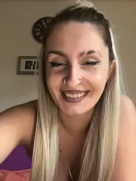 Sexy Bulgarian woman online show from September 22, 7:51 am