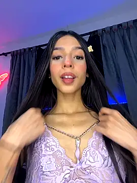 Snapshot of katy_cutie_ chatting on October 20, 3:20 am katy cutie online show from October 20, 3:20 am