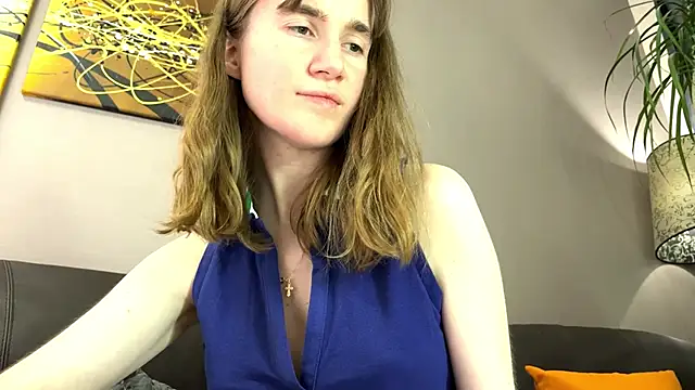 velina   online show from November 14, 6:41 pm