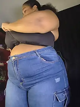 Yera brown69 online show from May 15, 11:18 pm