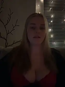 Snapshot of ItsLxsa chatting on October 13, 11:40 pm ItsLxsa online show from October 13, 11:40 pm