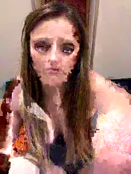 Snapshot of Velvetwitch87 chatting on October 7, 4:22 pm Velvetwitch87 online show from October 7, 4:22 pm