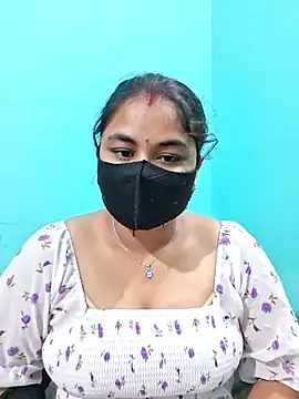 DivyaBhabhi69xh online show from July 4, 6:15 pm
