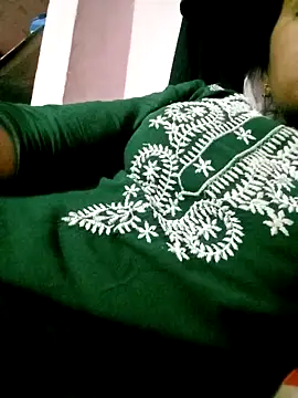 Hot tin74 online show from November 11, 5:54 pm