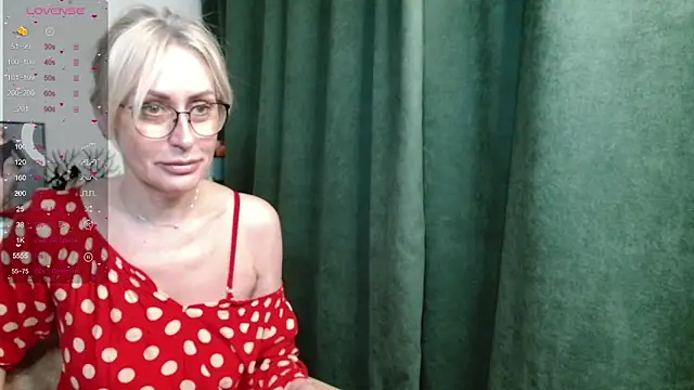 PamellaMurphy online show from May 3, 11:52 pm