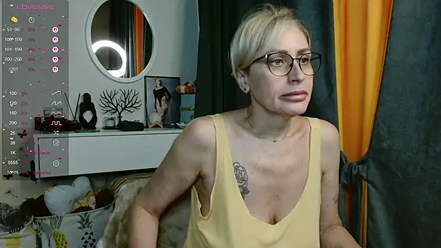 PamellaMurphy online show from June 21, 3:10 am