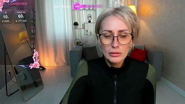 Snapshot of PamellaMurphy chatting on September 23, 8:23 am PamellaMurphy online show from September 23, 8:23 am