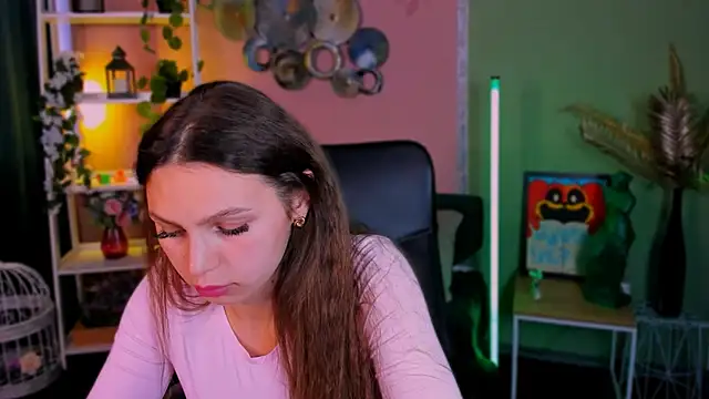 niri vex online show from September 23, 10:57 am