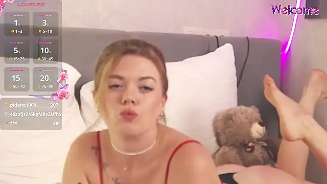 Snapshot of Rebeka_marvel chatting on September 13, 5:32 pm Rebeka marvel online show from September 13, 5:32 pm