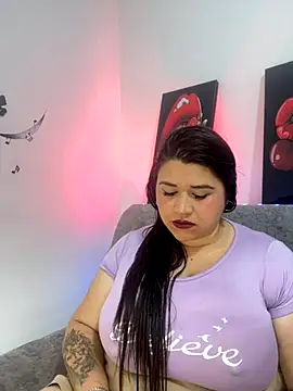 Snapshot of SafiroFer chatting on October 9, 9:30 pm SafiroFer online show from October 9, 9:30 pm