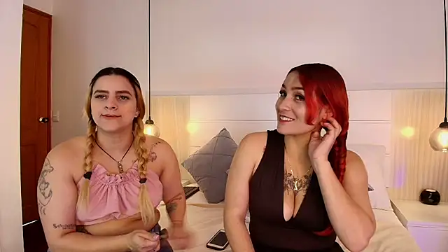 Snapshot of Dakota_Megan_69 chatting on October 16, 2:52 pm Dakota Megan 69 online show from October 16, 2:52 pm