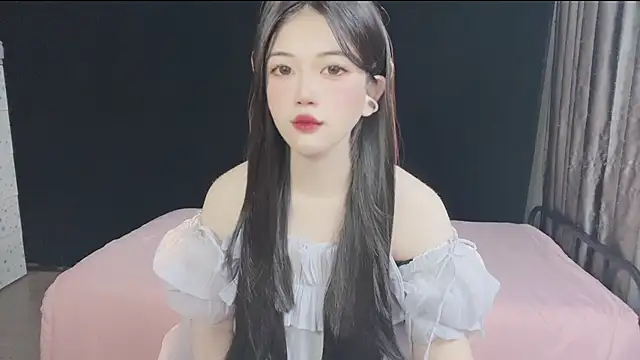 Snapshot of Sparkly_Candy chatting on September 17, 2:15 pm Sparkly Candy online show from September 17, 2:15 pm