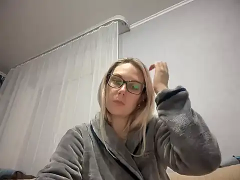 NikexPretty online show from November 18, 4:35 am