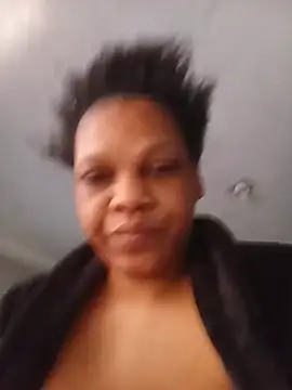 HappygalTheQueen online show from July 18, 11:57 am