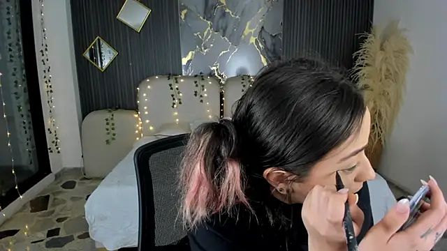 SarahCastro1  online show from January 6, 4:16 am