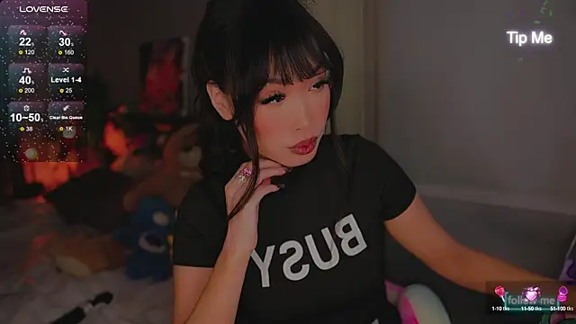 Snapshot of Kami_Lee_XO chatting on October 15, 7:38 pm Kami Lee XO online show from October 15, 7:38 pm