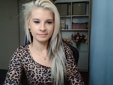 KristineGlow online show from July 23, 3:09 pm