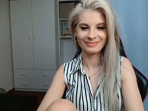 KristineGlow online show from June 9, 2:27 pm