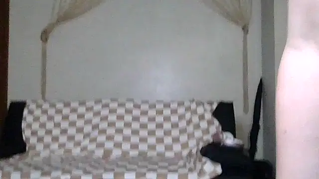 Shadow Slut online show from November 2, 12:36 am