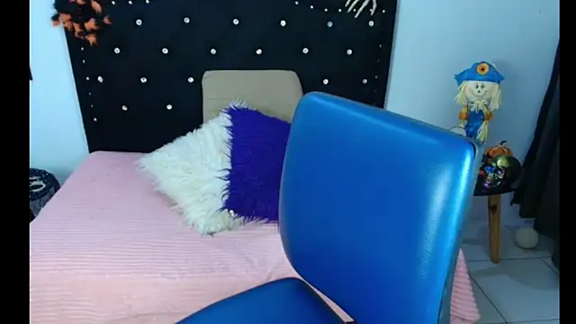 SammySmall F w online show from October 24, 10:50 pm