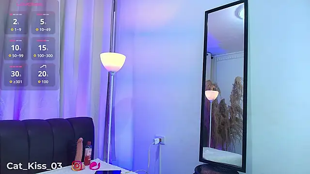 Snapshot of Cat_Kiss chatting on October 3, 3:22 am Cat Kiss online show from October 3, 3:22 am