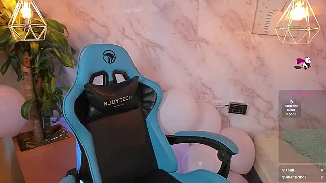 cristal herrera  online show from November 7, 5:46 am