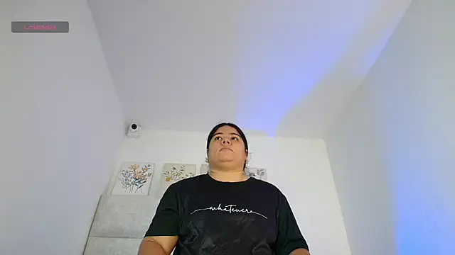 elizawiliamst online show from July 5, 1:28 pm